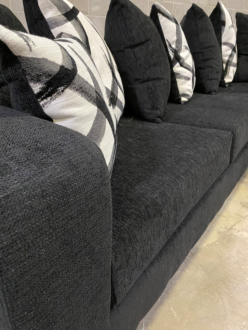 Monroe Sectional Black