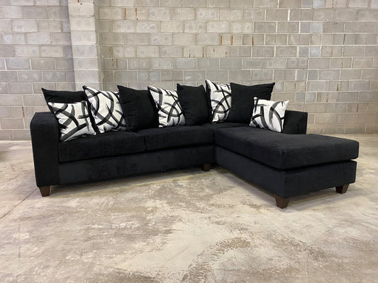 Monroe Sectional Black