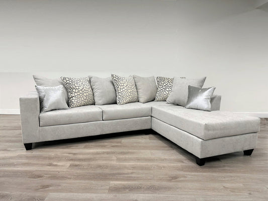 Monroe Sectional (Hollywood Silver)