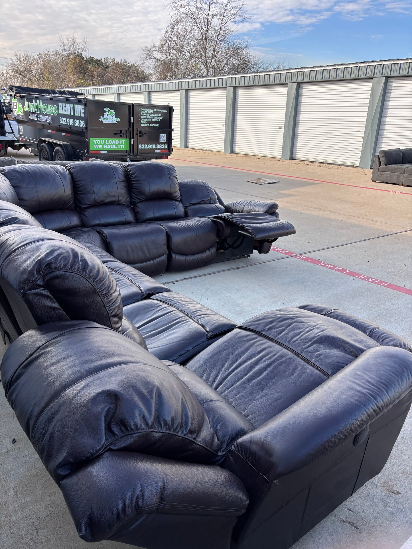 La-Z-Boy Genuine Leather Reclining Sectional Couch