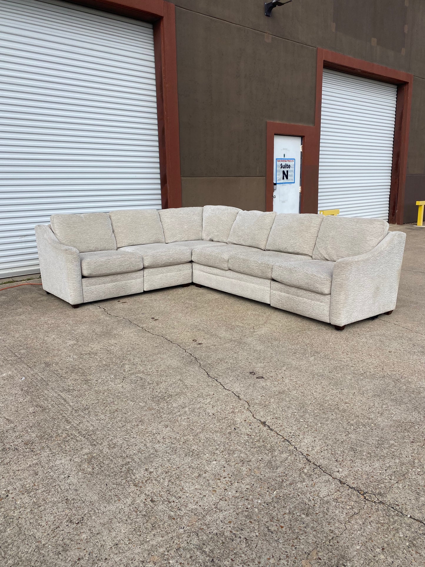 Craftmaster Oatmeal Reclining Sectional Couch